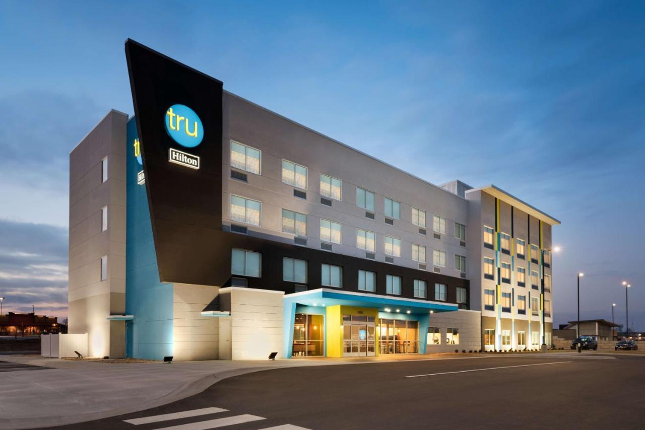 Tru By Hilton Cedar Rapids Westdale Hotel Ngoại thất bức ảnh