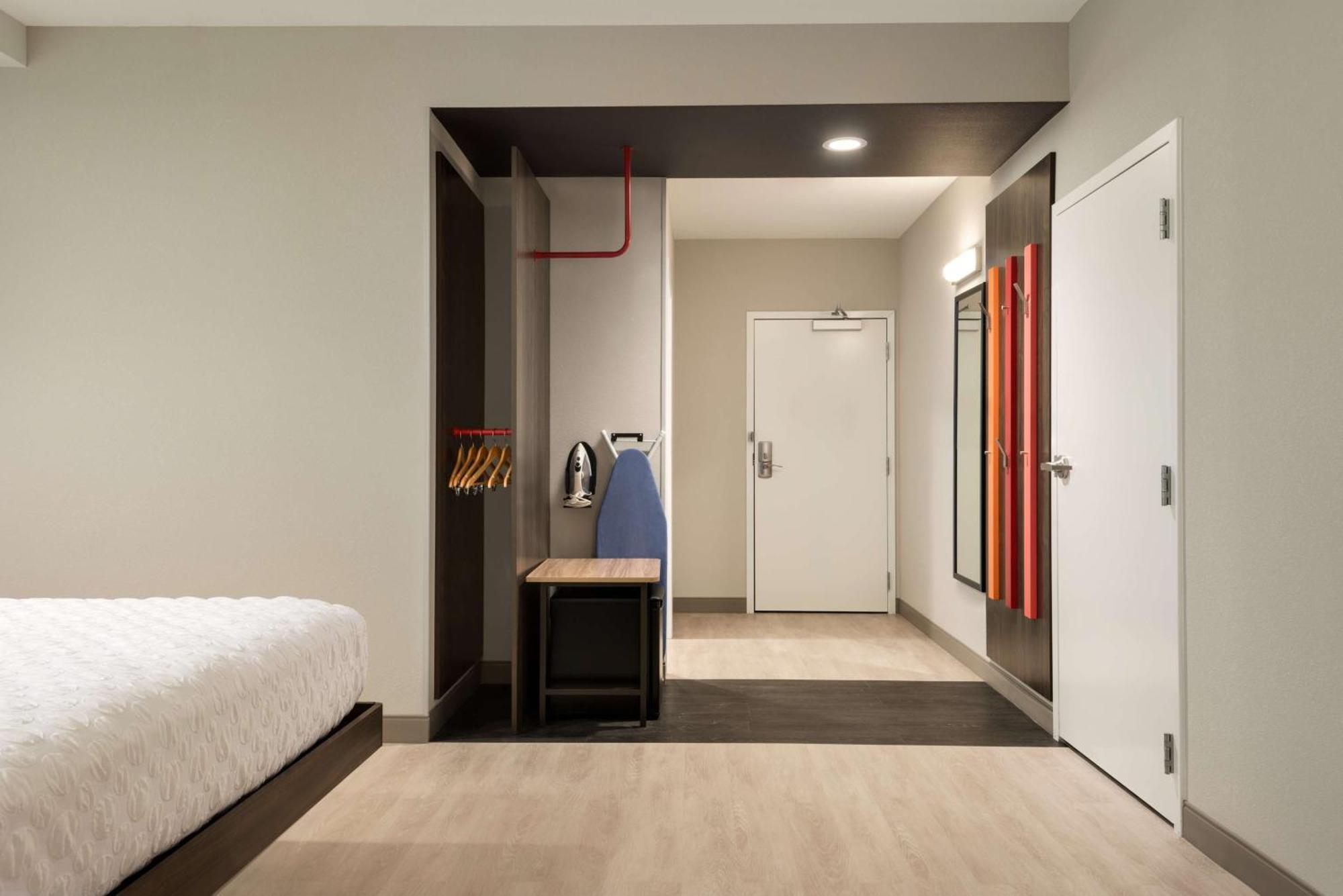 Tru By Hilton Cedar Rapids Westdale Hotel Ngoại thất bức ảnh