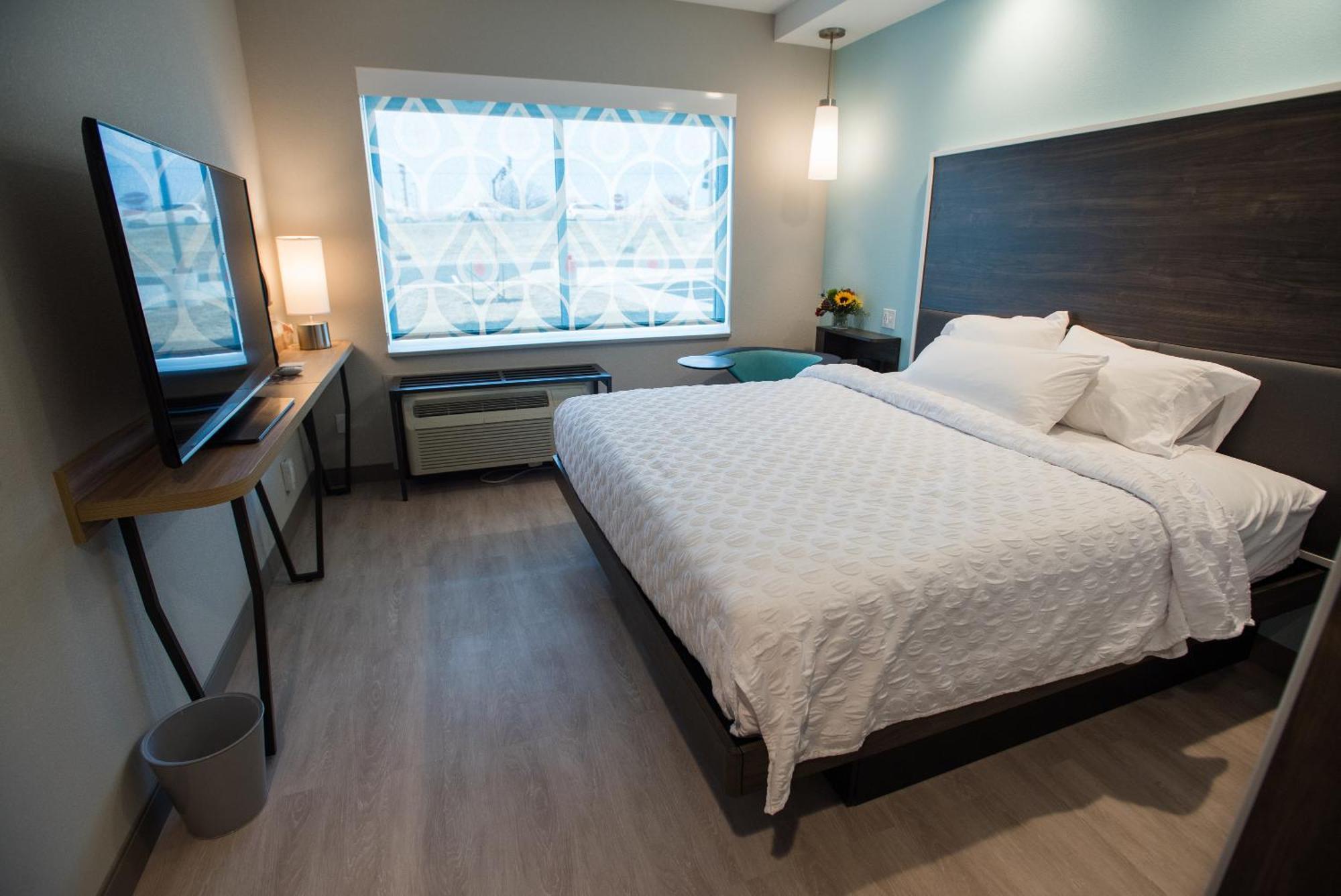 Tru By Hilton Cedar Rapids Westdale Hotel Ngoại thất bức ảnh